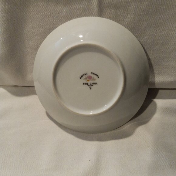 Vintage Royal Swirl Fine China - Picture 3 of 12